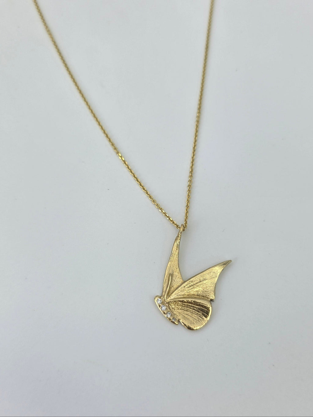 Delicate Butterfly Pendant Necklace with Diamond